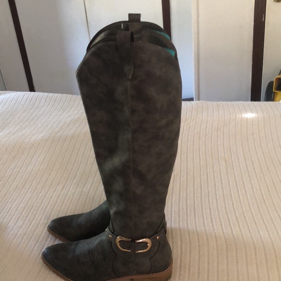 Woman’s tall gray fall knee high boots with gold trimming - Picture 8 of 13